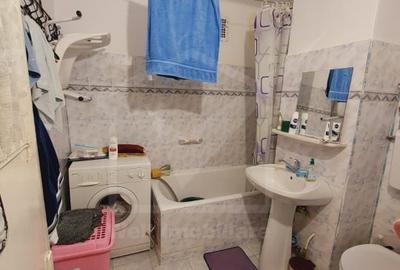 Apartament cu 3 camere semidecomandat, mobilat în Gruia - 10