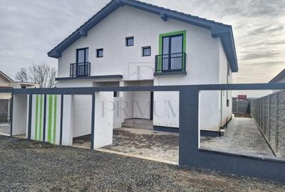 Duplex 4 camere  - locatie excelenta - personalizare interioara - 1