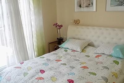 Apartament cu 3 camere decomandat în Exterior Vest