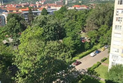 Apartament de vanzare - 1