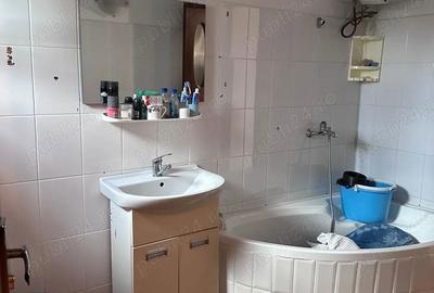 Casă cu 4 camere cu Teren 1840 Mp în Central - 3