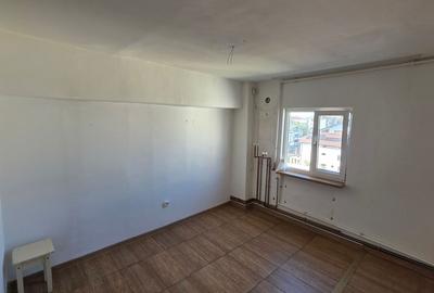 Apartament 3 camere, Independentei - 3