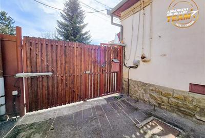 Casă individuală cu 4 camere cu Canalizare în Lenin - 2