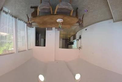 Apartament cu 4 camere decomandat în Central - 3