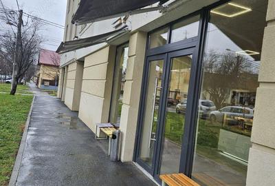 Sad de inchiriat , Vad Excelent, Pretabil pentru : cofetarie, pizzerie,fast food, cabinet medical... Sad de inchiriat , Vad Excelent, Pretabil pentru : cofetarie, pizzerie,fast food, cabinet medical... - 4