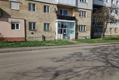 De inchiriat spatiu comercial in municipiul Carei str. Zaganescu - 4