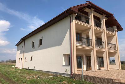 Casă cu 4 camere în Central - 6