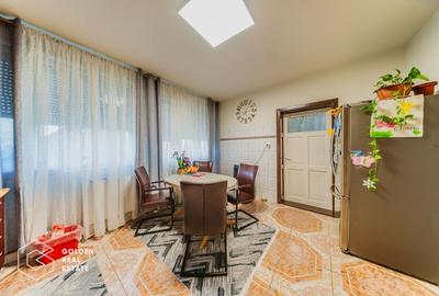 Casă individuală cu 8 camere cu Canalizare în Gai - 11