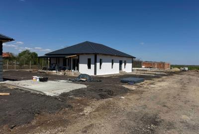 Casă cu 4 camere în Central - 8
