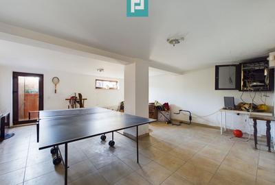 Vilă spațioasă cu 8 camere, Grădiște - 14