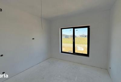 Casă cu 4 camere cu Teren 553 Mp în Sântandrei - 8