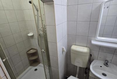 Garsonieră semidecomandată în Medicină