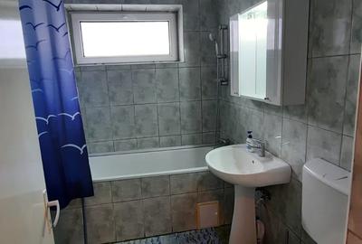 Apartament 3 camere, str. Tilisca - 19