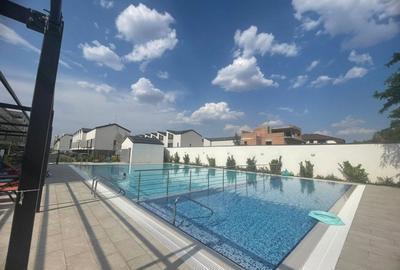Vila 5 camere Zenville Parcare Piscina