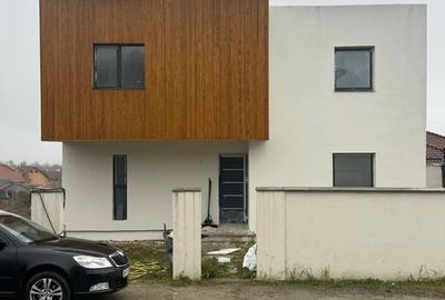 Vand casa cu vedere panoramica spre Oradea Oncea - 1