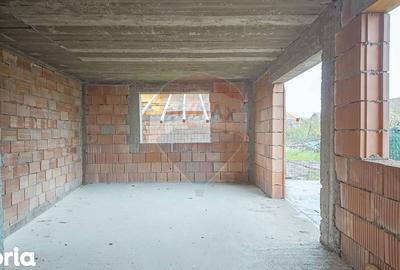 Casă cu 6 camere cu Teren 500 Mp în Feldioara - 8