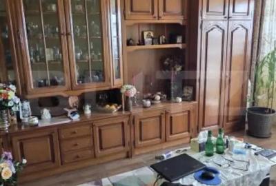 Apartament cu 4 camere decomandat în B-dul București - 2