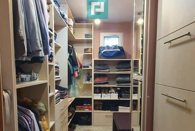 Apartament cu 3 camere decomandat, mobilat în P-ța Doina - 8