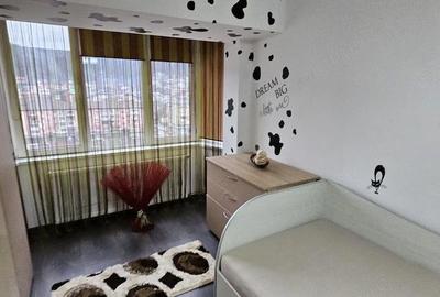 Apartament cu 3 camere decomandat în Central - 2