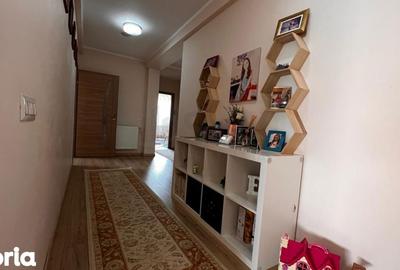 Casă cu 6 camere cu Teren 690 Mp în Central - 8