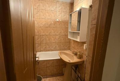 Apartament 2 camere decomandat cu centrala termica proprie Colentina-Sectia 7 - 9