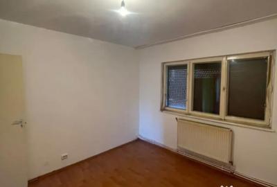 Apartament cu 2 camere decomandat în Republicii - 2