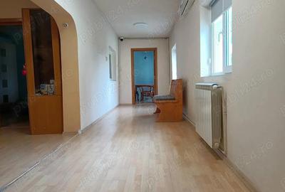 Casă cu 5 camere în ICIL - 1