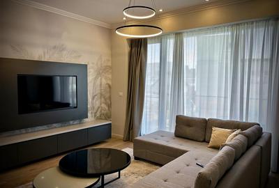 Apartament cu 2 camere decomandat, mobilat în Central