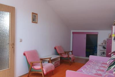 Apartament cu 3 camere decomandat, mobilat în Florești - 10