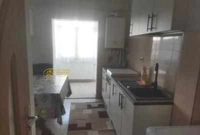 Apartament cu 3 camere decomandat în Nicolina - 2