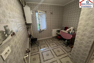Totul NOU , 3 camere decomandate ,PARTER cod CE 1021 - 8