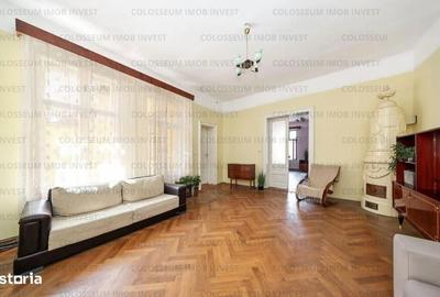 Casă cu 6 camere cu Teren 100 Mp în Centrul Istoric