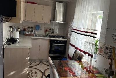 Casă cu 3 camere de închiriat Casă cu 3 camere de închiriat - 7