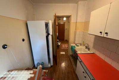 Titan, Piata Minis - 6