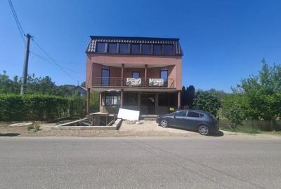 Urgent ocazie investitie casa 400mp+spatii comerciale, rezi Urgent ocazie investitie casa 400mp+spatii comerciale, rezi - 5