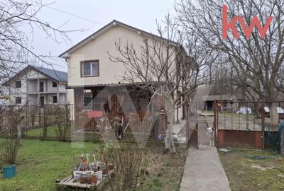 Casă cu 7 camere cu Teren 2354 Mp în Malu Mare - 2