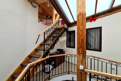 Apartament cu 4 camere decomandat, mobilat în Schei - 16