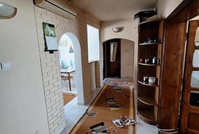 Apartament cu 3 camere decomandat în Central - 4