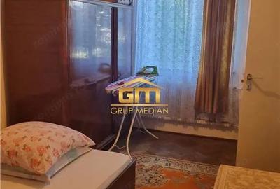 Apartament cu 3 camere decomandat în Traian - 7