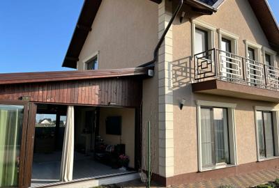 Casă cu 4 camere în Central - 4