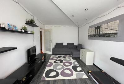 Apartament cu 2 camere decomandat, mobilat în Titan