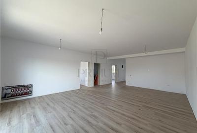 Duplex cu 4 camere cu Canalizare în Moșnița Nouă - 5