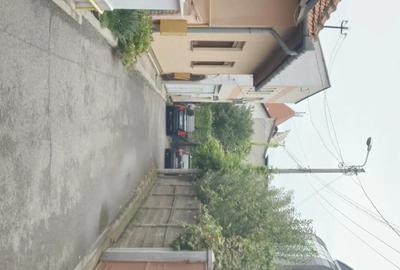 Casă cu 4 camere cu Teren 232 Mp în Central - 7