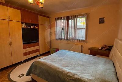 Casă cu 3 camere cu Teren 195 Mp în Mediaș - 9