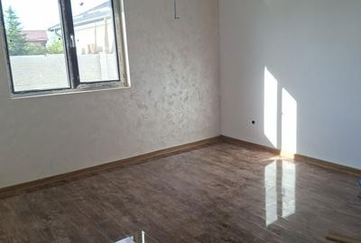 Casă cu 2 camere cu Teren 240 Mp în Central - 16