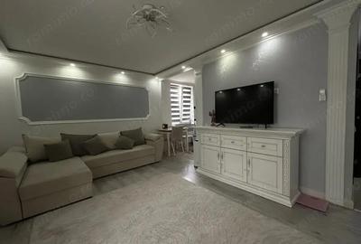 Garsonieră decomandată în Gorjului