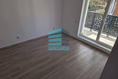 Apartament cu 3 camere decomandat în Titan - 1