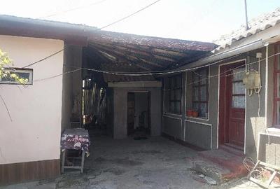 Casă cu Teren 1000 Mp în Central - 4