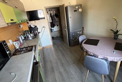 Apartament cu 3 camere decomandat în Nord