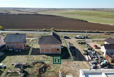 Casă la roșu cu 5 camere în Aluniș, județul Arad – ideală pentru o familie! - 3